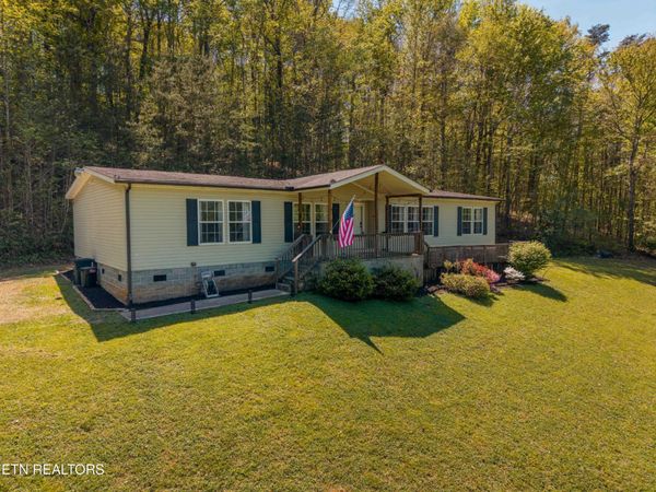 631 Laurel Rd , Clinton, TN 37716