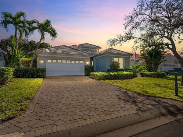 889 Island Club Square , Vero Beach, FL 32963