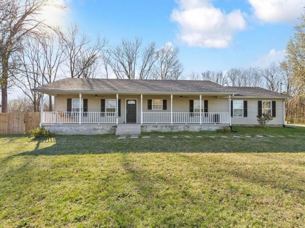 264 Stanley Blvd , Shelbyville, TN 37160