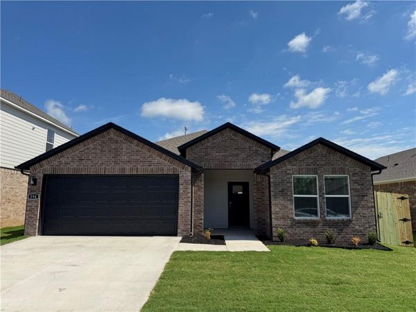 594 S Neon Avenue , Fayetteville, AR 72704