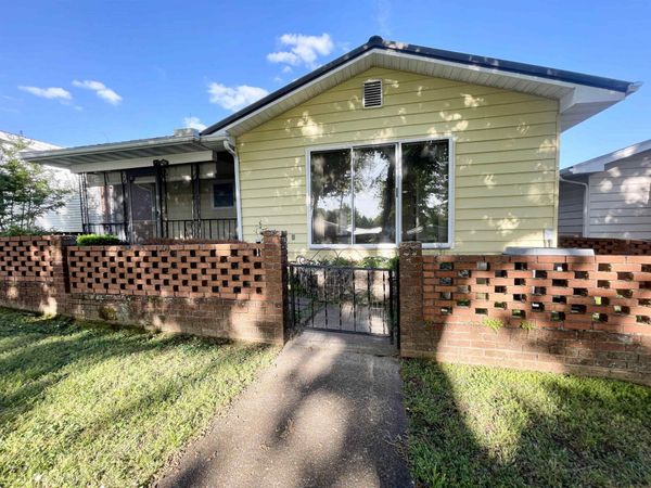 207 Parliament , Horseshoe Bend, AR 72512