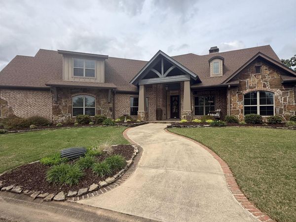 2726 Kensington , Searcy, AR 72143