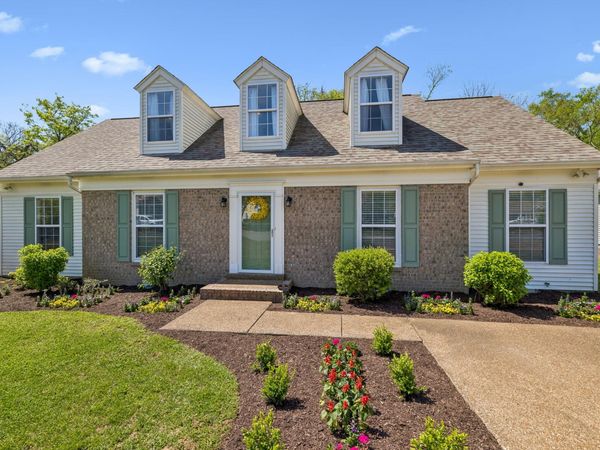 1321 Branchside Ct , Thompsons Station, TN 37179
