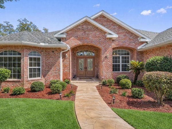 2708 Muirfield Drive, Navarre, FL 32566