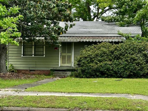1615 24th W , Pine Bluff, AR 71603