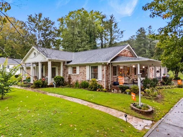 2009 W Main Street, Rogersville, TN 37857