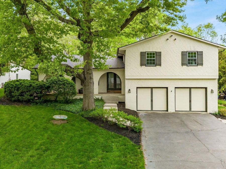 2792 Stratford Drive , Columbus, OH 43220 Photo 1