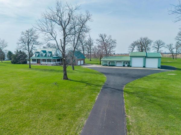 5633 State Route 41 NW, Washington Court House, OH 43160