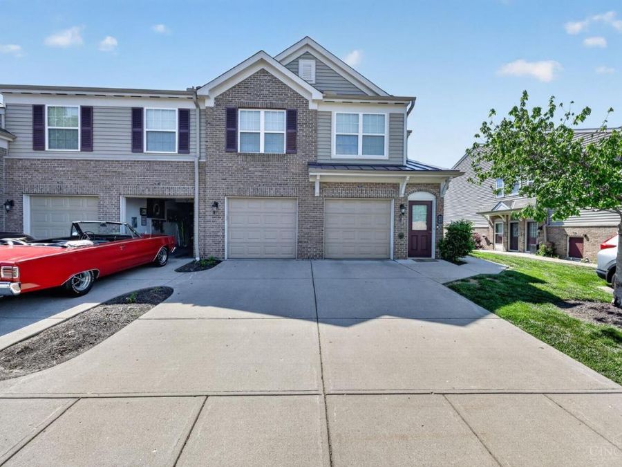 7615 Skyview Circle, Green Township, OH 45248 Photo 1