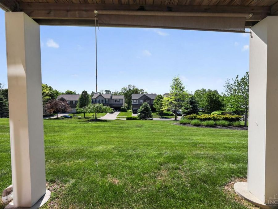 7615 Skyview Circle, Green Township, OH 45248 Photo 8