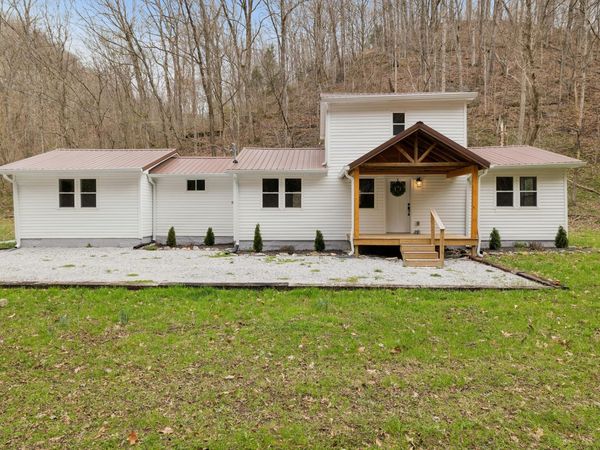 1069 Pleasant Shade Hwy , Pleasant Shade, TN 37145