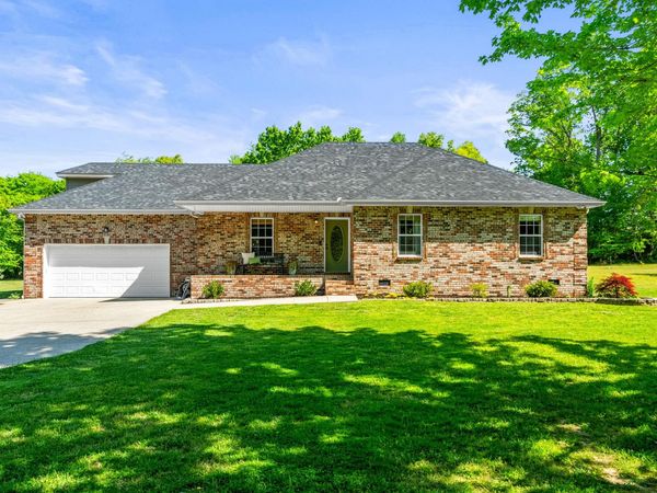 1011 Adam Ct , Cottontown, TN 37048