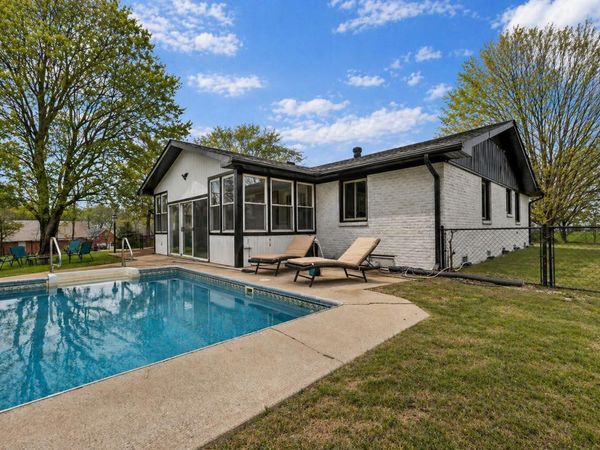 403 Old Trenton Rd , Clarksville, TN 37040