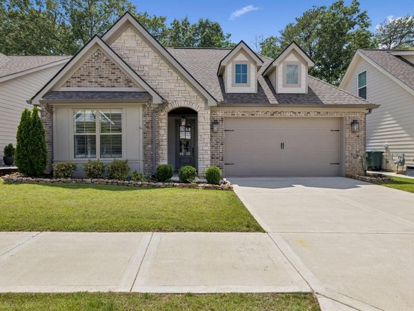 1800 Emmeline Way , Hixson, TN 37343