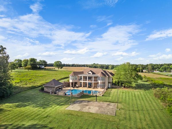 97 Crawfish Ln , Lawrenceburg, TN 38464