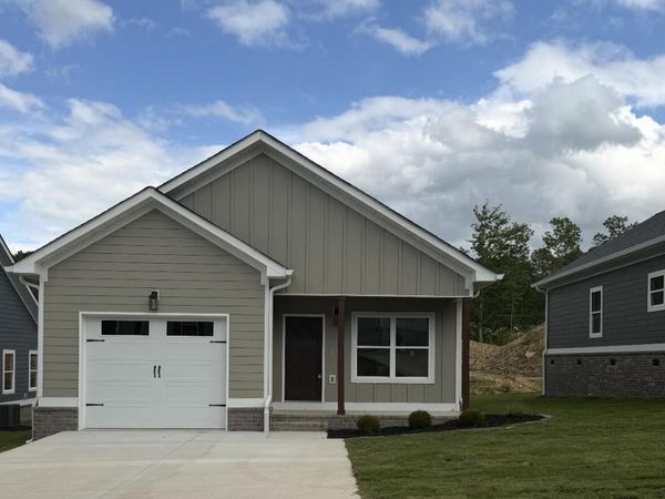 1015 Mccann Drive SE, Cleveland, TN 37311