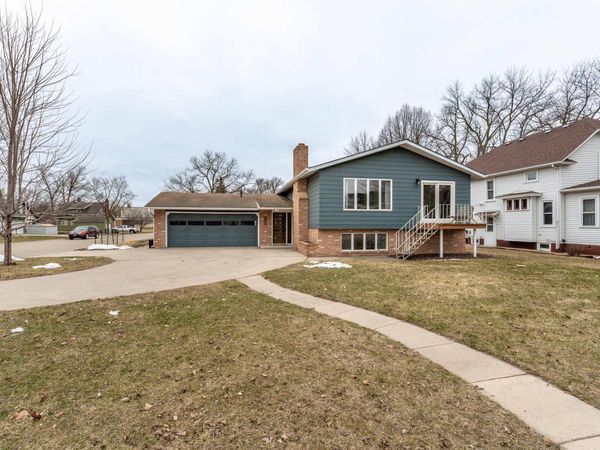 417 E Division Street , Elbow Lake, MN 56531