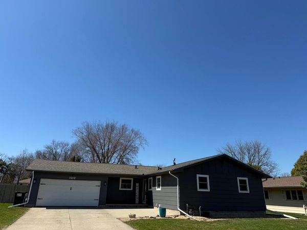 1212 Kast Avenue , Owatonna, MN 55060