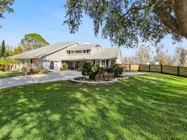 12545 S PUTNEY COURT , LEESBURG, FL 34788
