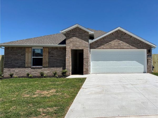 208 Ruggles Street , Pea Ridge, AR 72751