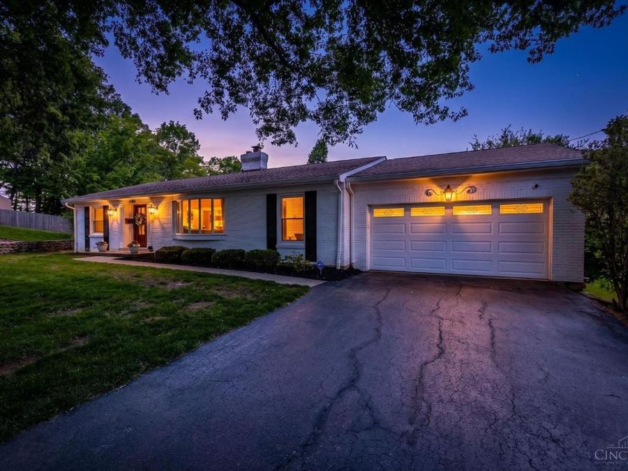 6480 Honeysuckle Drive, Cincinnati, OH 45230 Photo 2
