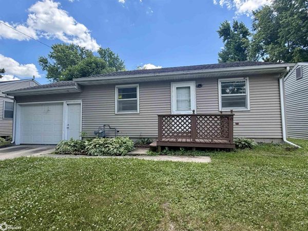 835 12th Street SE, Mason City, IA 50401