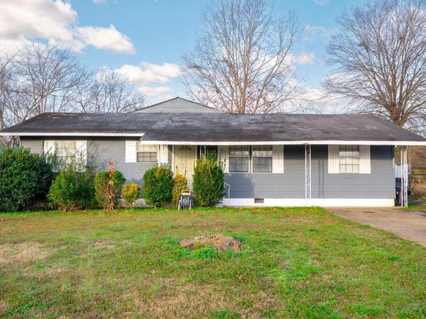 1313 E Sherry Drive , Rossville, GA 30741