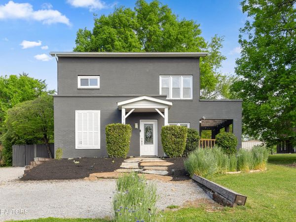 1146 E Lincoln Rd, Maryville, TN 37804
