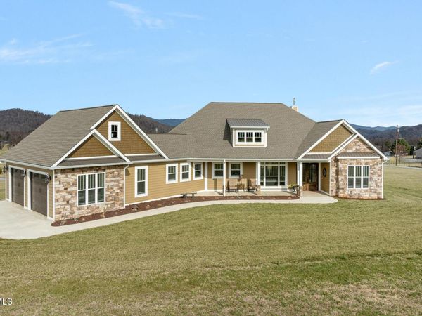 132 Hamilton Road, Elizabethton, TN 37643