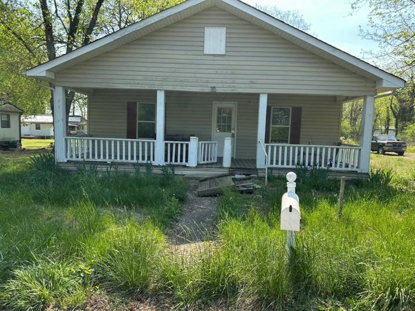 459 Pikeville Avenue , Graysville, TN 37338