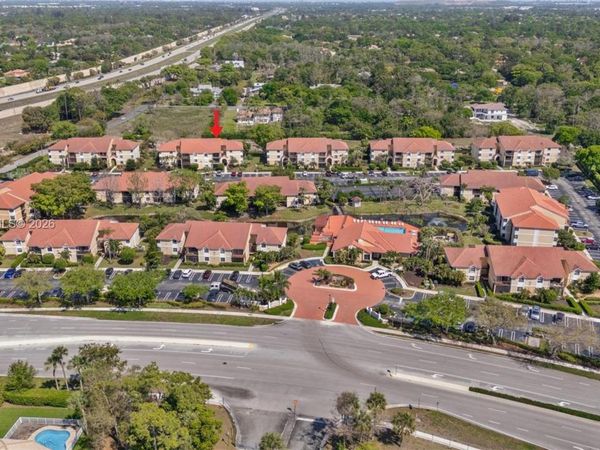 5761 Riverside Dr , Unit 304B4, Coral Springs, FL 33067