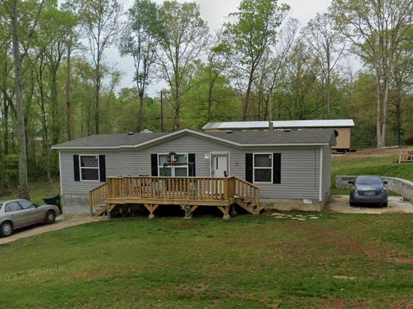 159 County Road 151 , Riceville, TN 37370