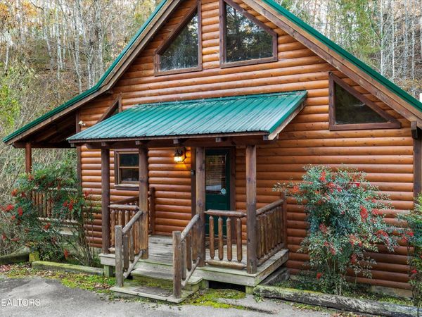 1323 Zachary Thomas Lane , Sevierville, TN 37876