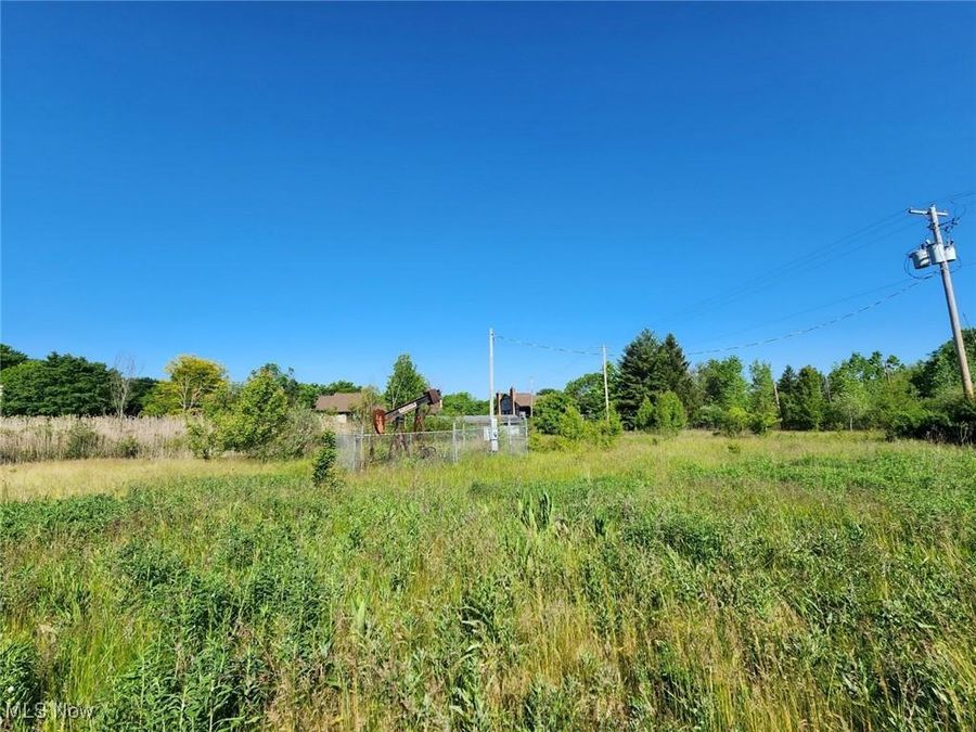 Aberth Drive , Akron, OH 44320 Photo 1