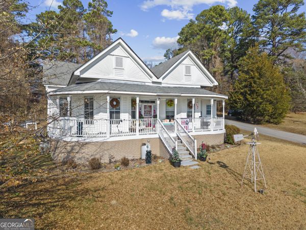 431 W Memorial Drive, Dallas, GA 30132