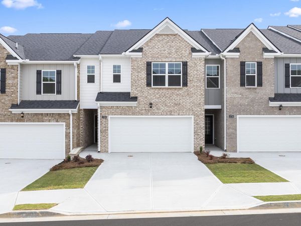 455 Silver Moon Drive, Loganville, GA 30052
