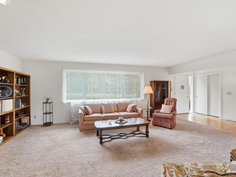 3100 E Galbraith Road, Amberley, OH 45236 Photo 10