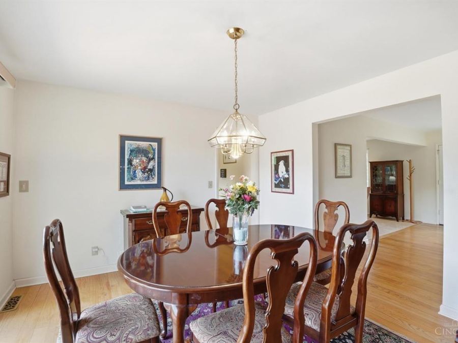 3100 E Galbraith Road, Amberley, OH 45236 Photo 20