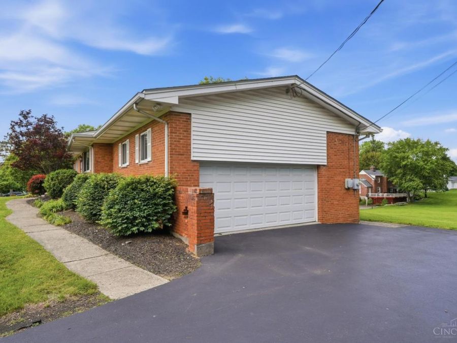 3100 E Galbraith Road, Amberley, OH 45236 Photo 40