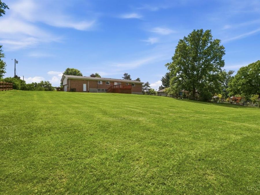 3100 E Galbraith Road, Amberley, OH 45236 Photo 43