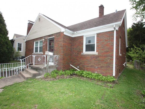 2519 E Locust Street , Davenport, IA 52803
