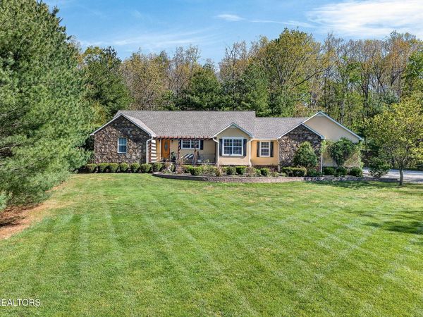 41 Tower Place , Monterey, TN 38574