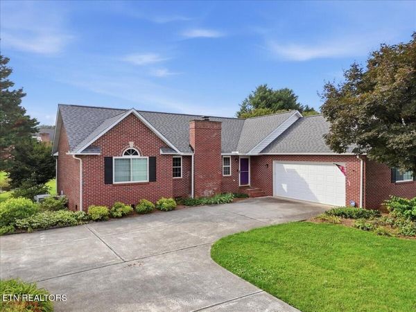 3110 Falcon Drive , Maryville, TN 37803
