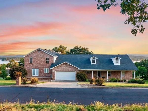 34 Valley View Drive , Russellville, AR 72802