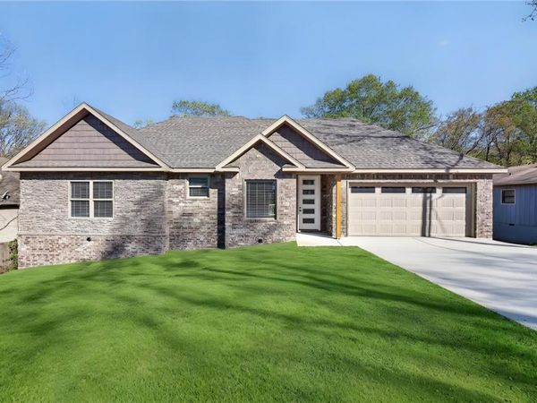 28 York Drive , Bella Vista, AR 72714
