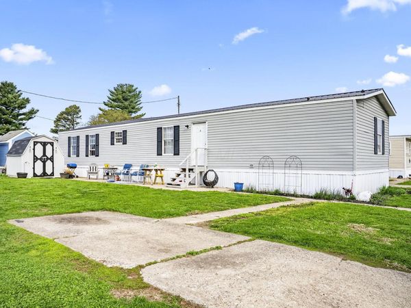 114 Evergreen Avenue , Circleville, OH 43113