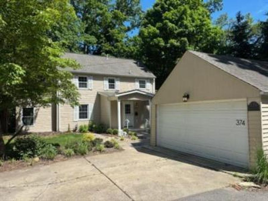 374 Walhalla Road , Columbus, OH 43202 Photo 1