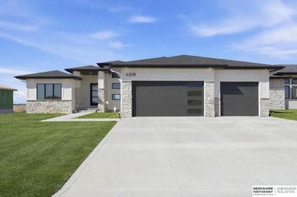 6208 N 209th Street, Elkhorn, NE 68022