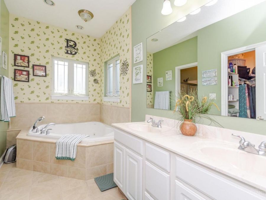 8037 Timberwind Trail, Franklin Township, OH 45005 Photo 24