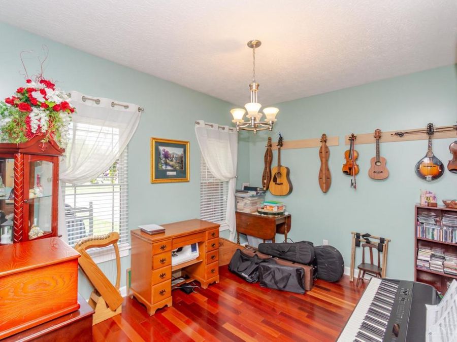 8037 Timberwind Trail, Franklin Township, OH 45005 Photo 6